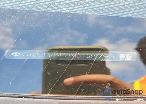 2021 Toyota Corolla Le z USA, uszkodzony, nr VIN JTDEPMAE6MJ124793